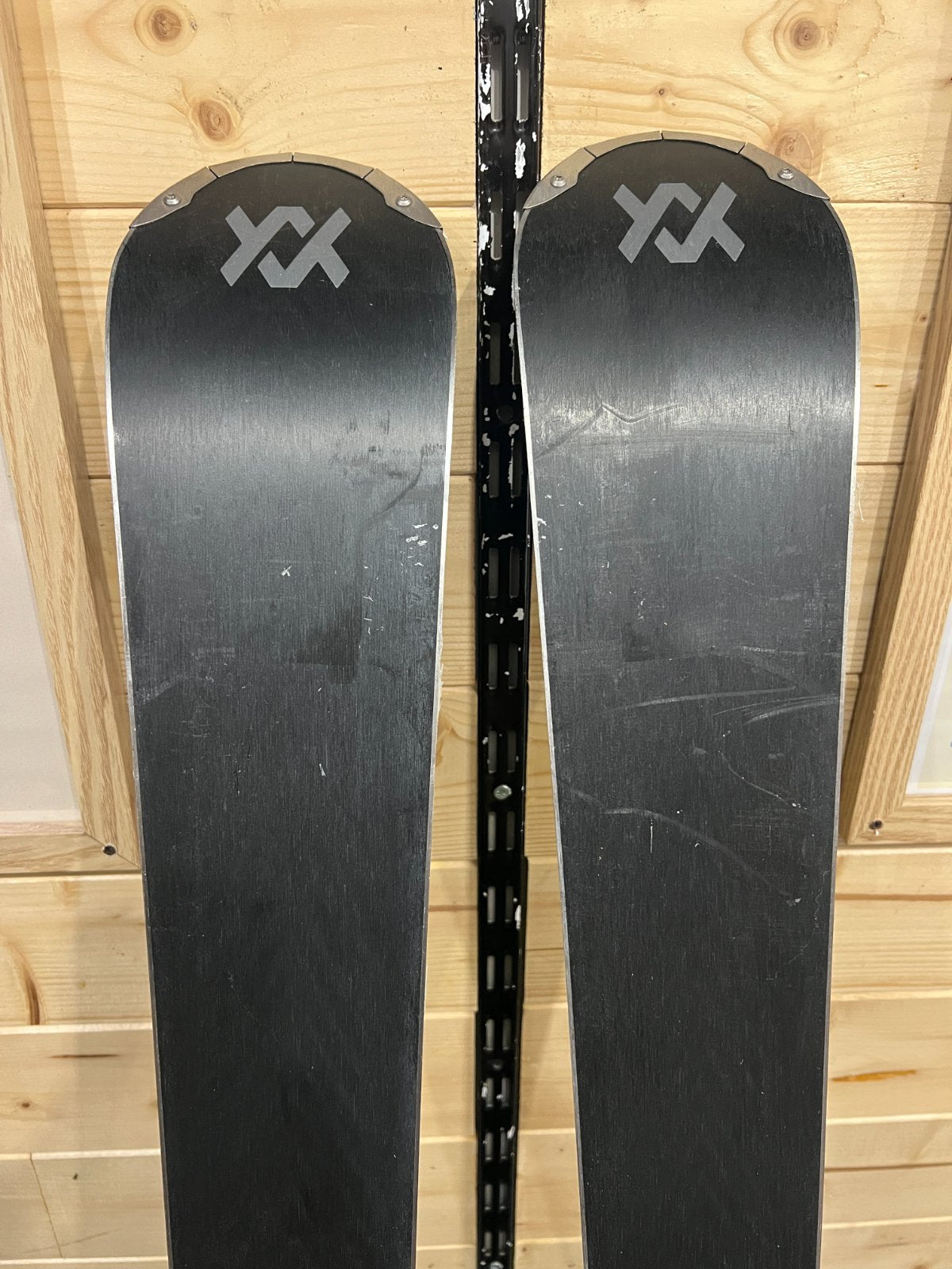 Volkl Racetiger SRX 2025 usato — dettaglio