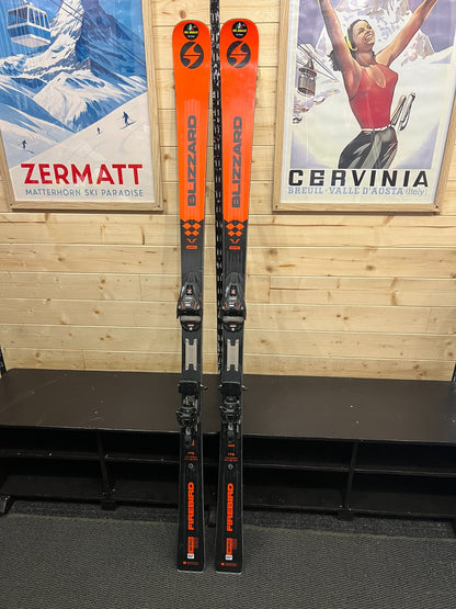 Blizzard Firebird WRC — raggio 17.5m, waist 68mm