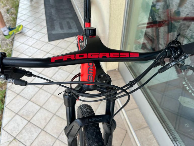 BMC Fourstroke 01 Three 2021 — Bici usata