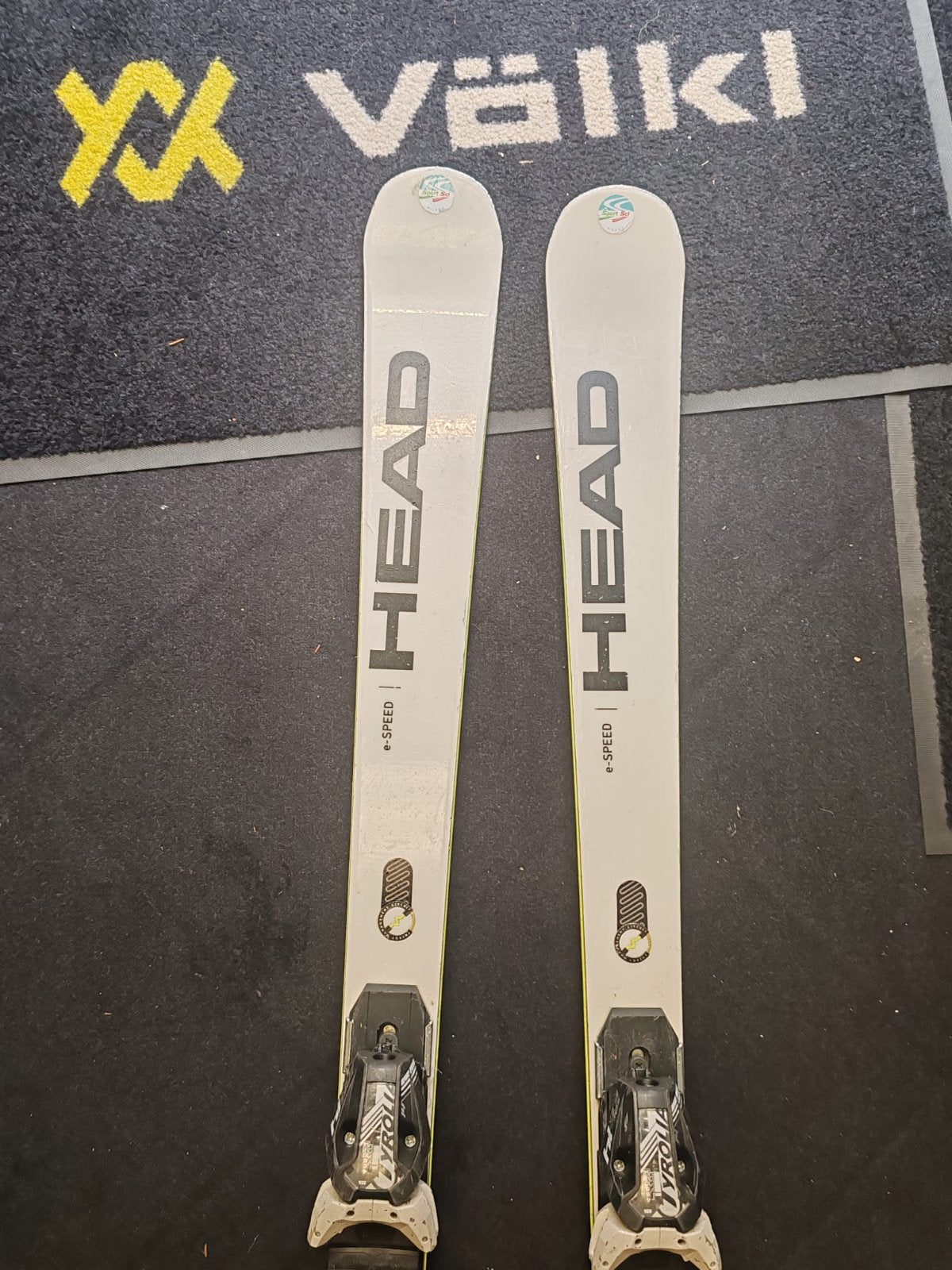 Head Worldcup Rebels e-Speed — raggio 14.9m, waist 68mm