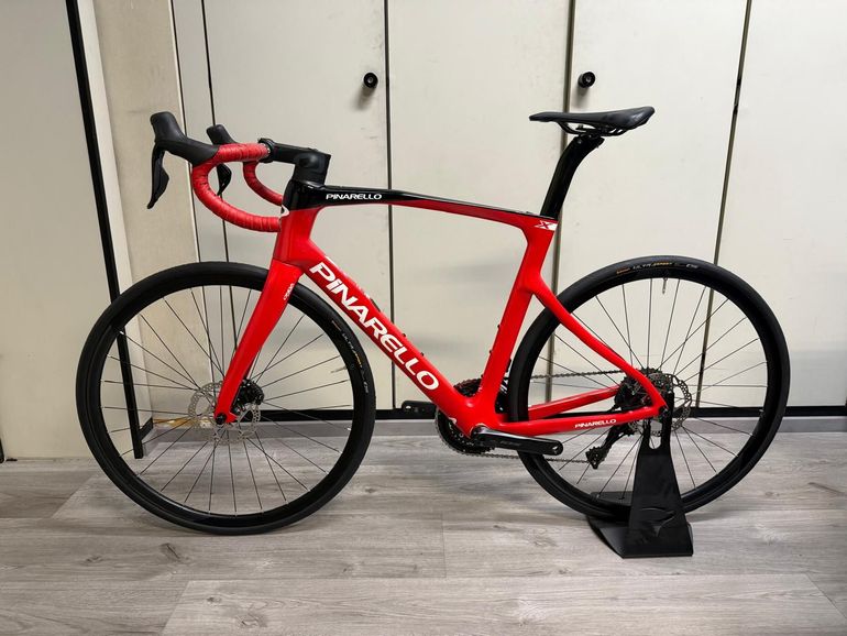 Pinarello X3 — gruppo Shimano 105 Di2, taglia 54.5
