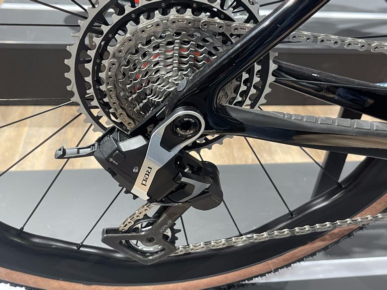 Pinarello Dogma Gr Xplr 1x13 2025 usata — dettaglio
