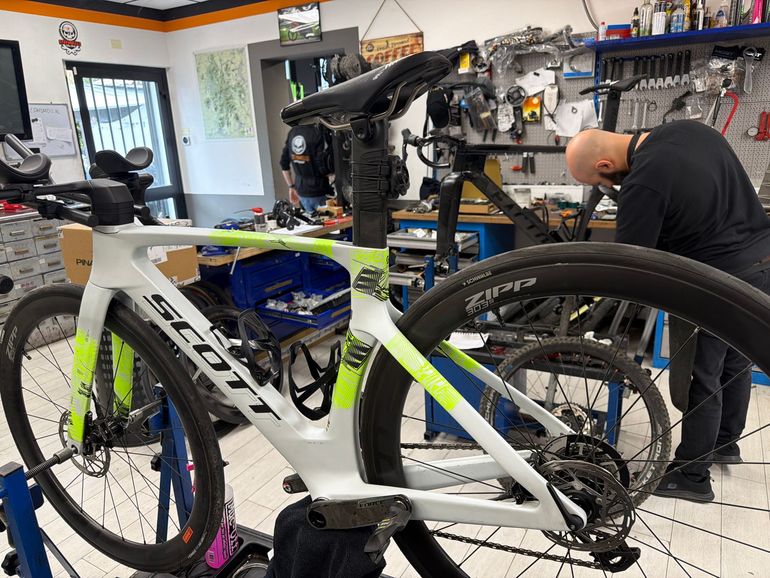 Scott Foil Rc Team — gruppo SRAM Force eTap AXS, taglia XXS