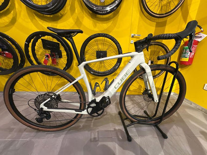 Cube Nuroad Hybrid C:62, Race 400x 2025 usata — vista laterale