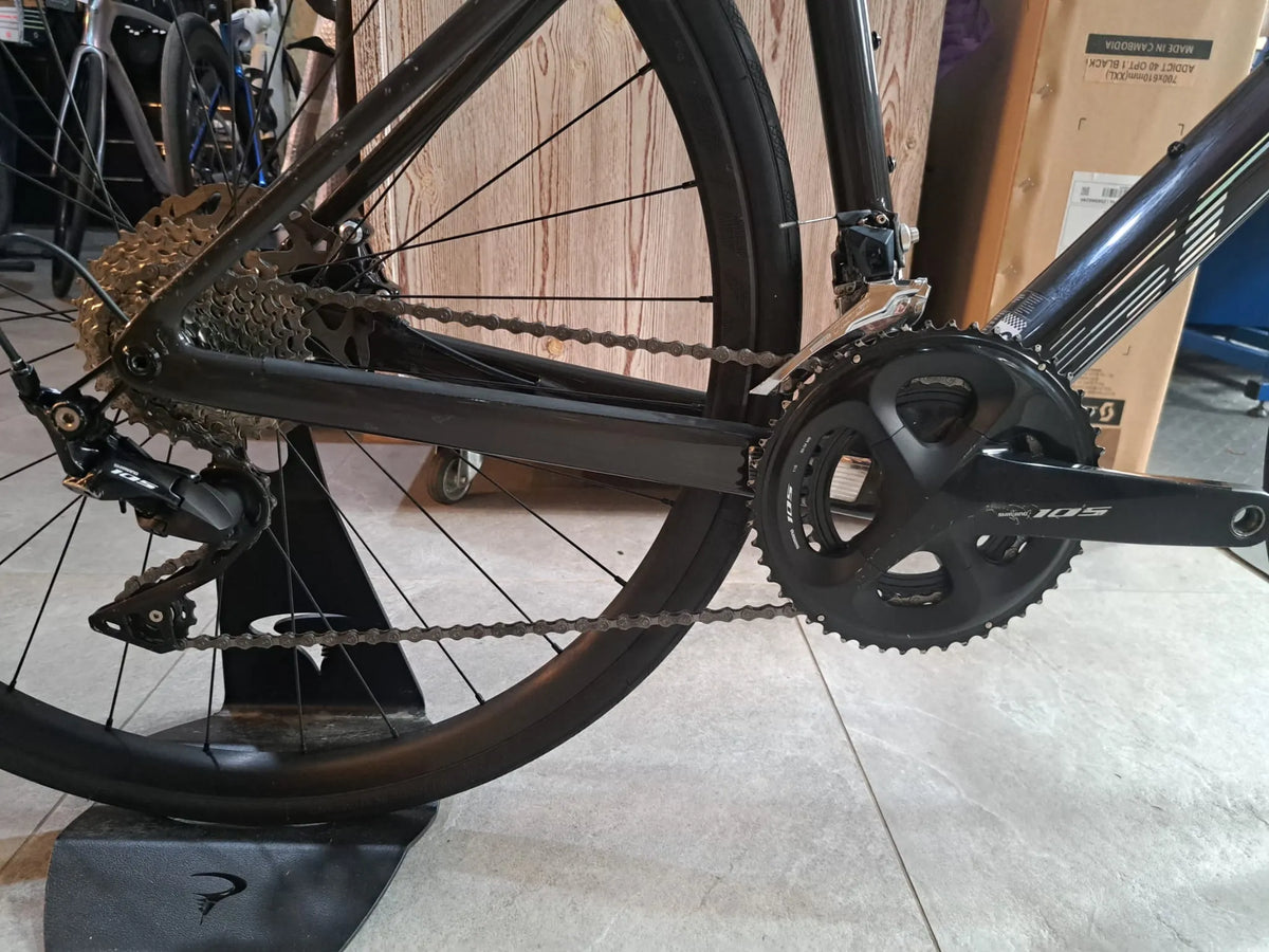 Scott Addict 30 2024 — Bici usata