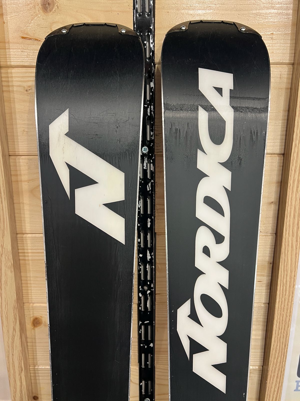 Nordica Dobermann Multigara DC Black 2026 usato — dettaglio