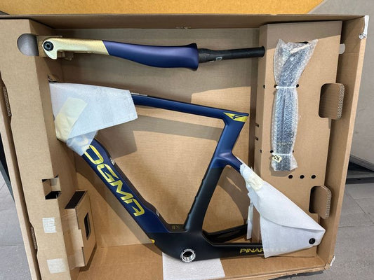 Pinarello Dogma F 2025 usata — vista laterale
