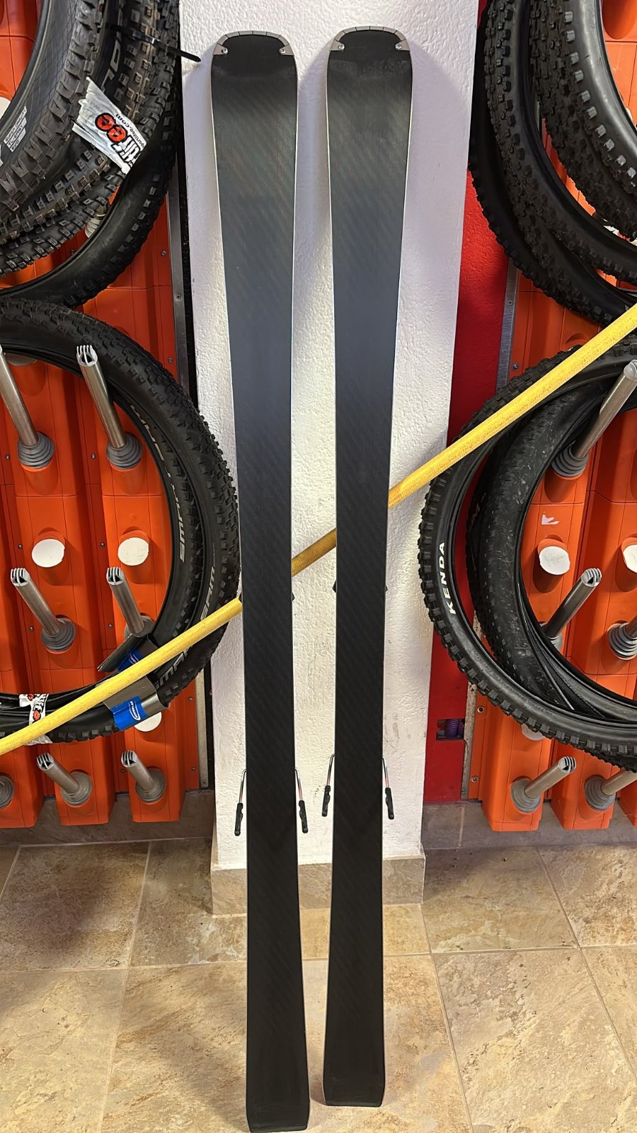 Atomic Redster Q Ti — attacco M10 GW, Ottime condizioni