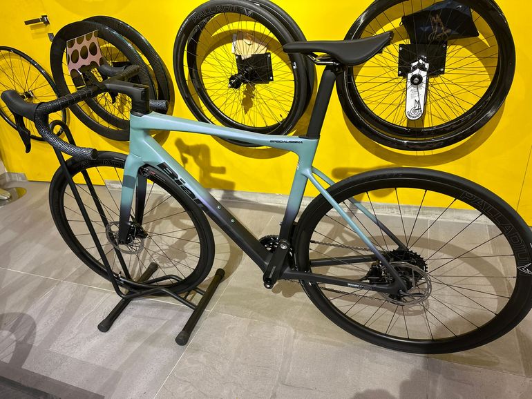 Bianchi Specialissima 2025 — Bici usata