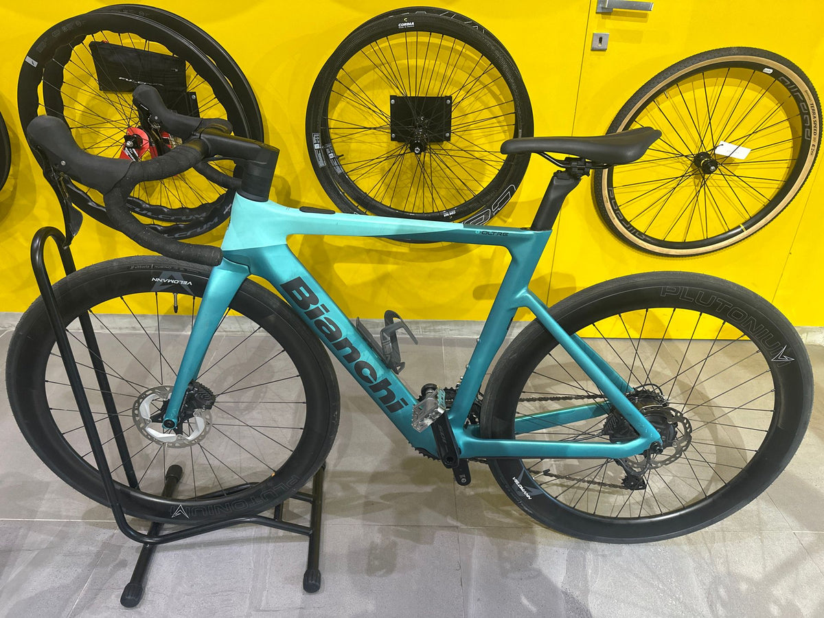 Bianchi E-Oltre — gruppo Shimano 105, taglia 53