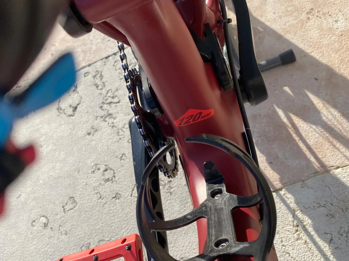 Pivot Trail 423 Kashima 2024 usata — dettaglio