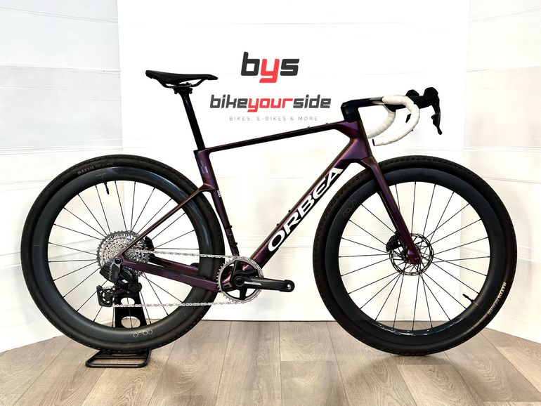 Orbea Terra Race M31eltd 1x 2026 usata — vista laterale