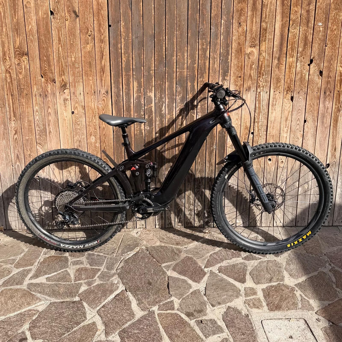 Giant Reign Advanced, Pro 29 2 2021 usata — vista laterale