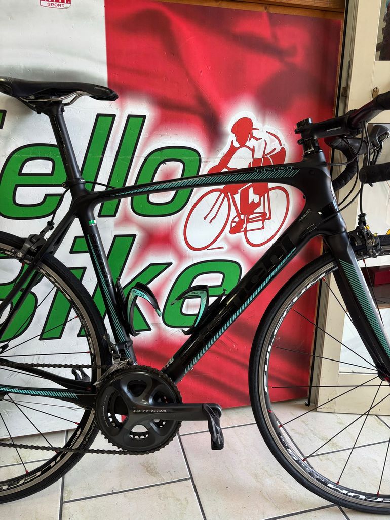 Bianchi Intenso — gruppo Shimano Ultegra, taglia 56