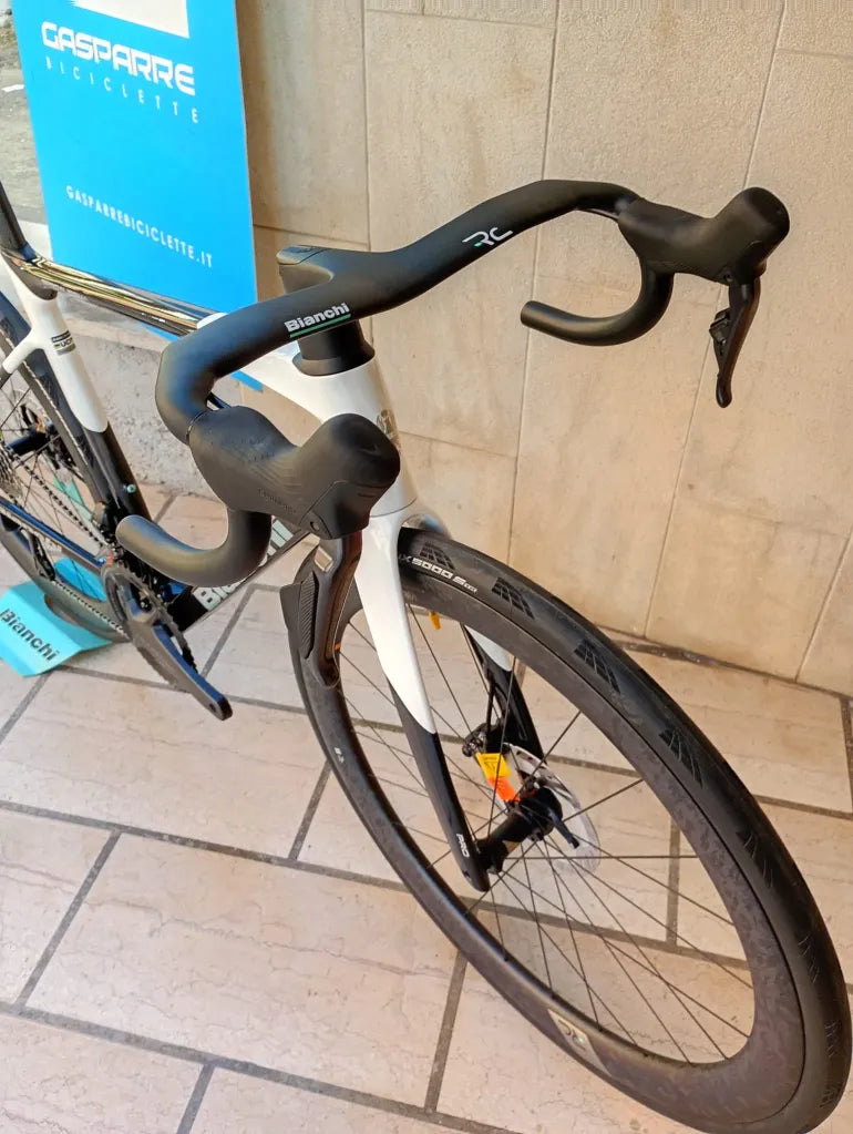 Bianchi Specialissima Pro 2026 usata — dettaglio