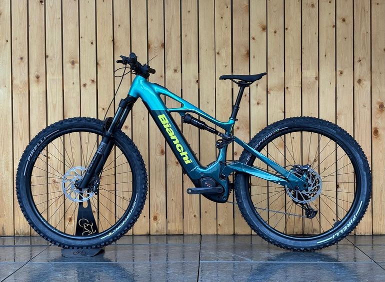 Bianchi E-Vertic FX 9.2 2025 — Bici usata