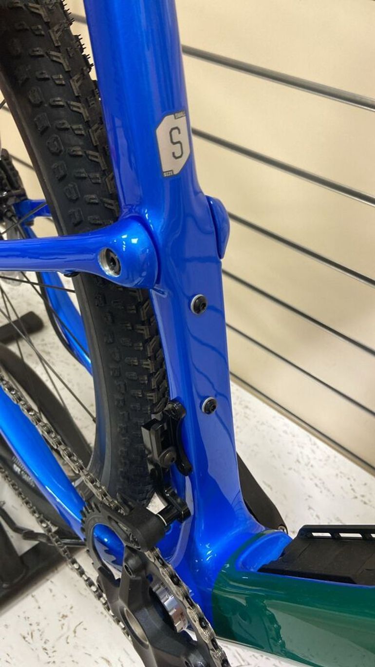 Cannondale Topstone Carbon 2 Lefty 2024 — Bici usata