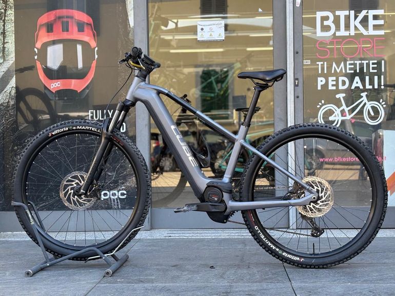 Cube Reaction Hybrid, Race 625 — gruppo Shimano Deore XT, taglia M