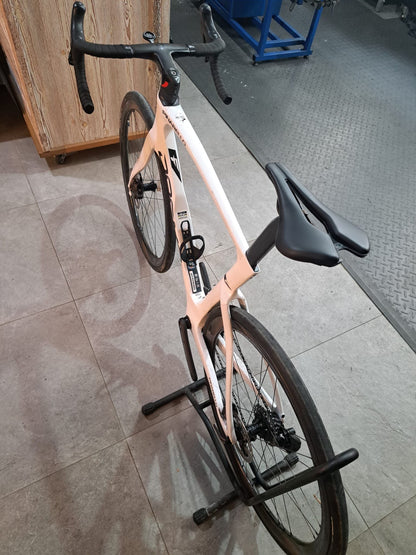 Pinarello Dogma F Wrl — gruppo Campagnolo Super Record, taglia 56 cm