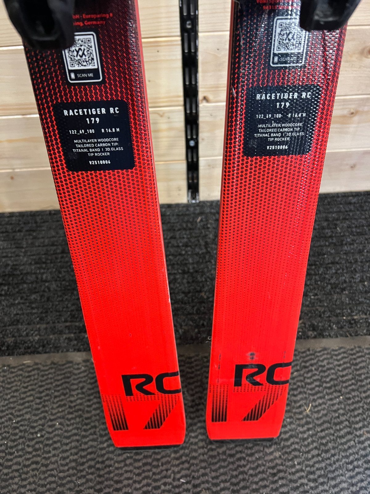 Volkl Racetiger RC — attacco VMotionT 12, Buone condizioni