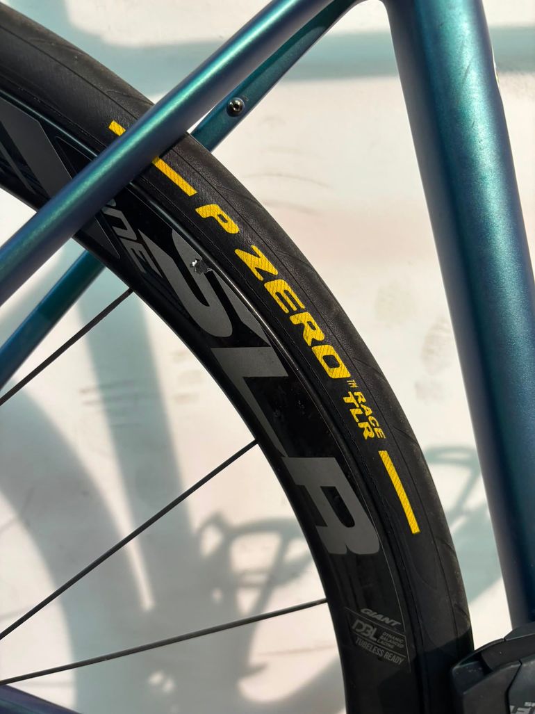 Giant Advanced Pro 2023 usata — dettaglio