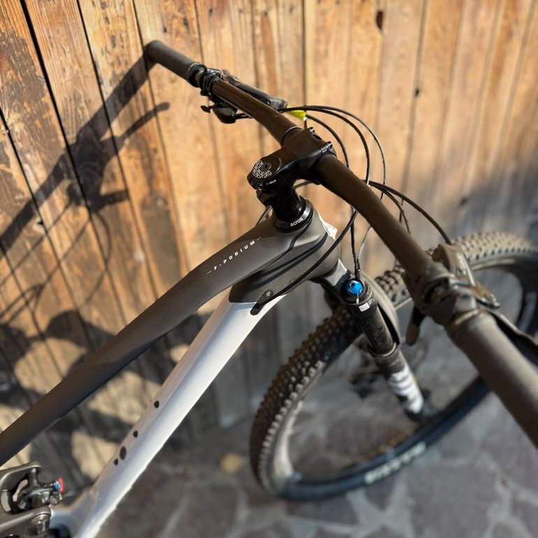 Mondraker F-Podium 2023 — Bici usata