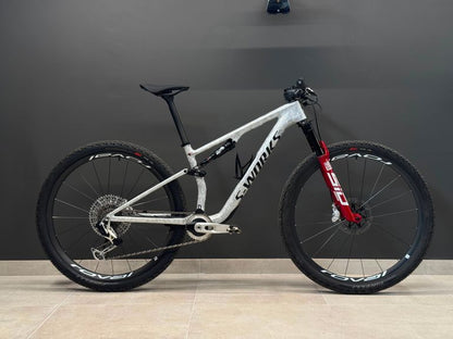 Specialized S-Works Epic 8 2026 usata — vista laterale