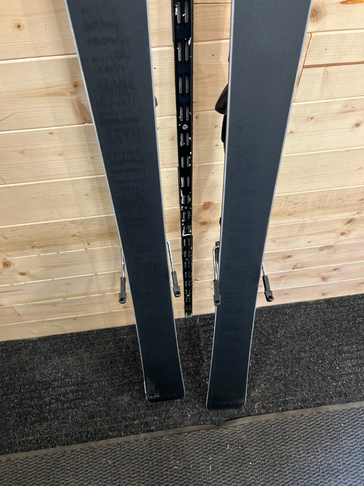 Dynastar Speed 563 2025 usato — dettaglio