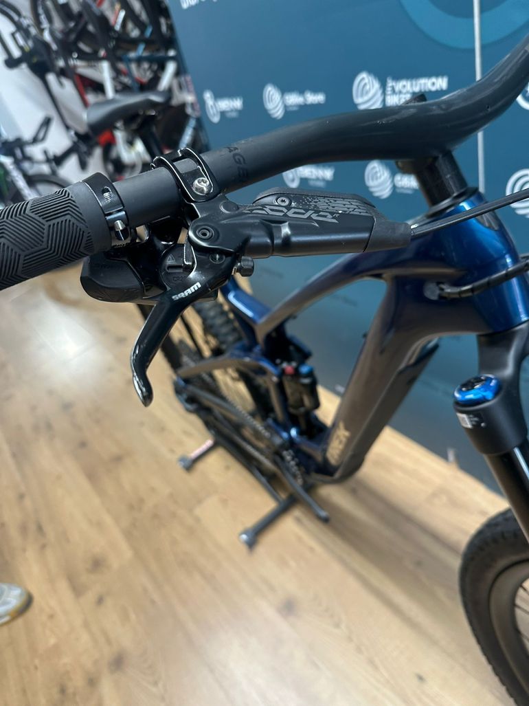 Trek Fuel Exe 9.8 2023 usata — dettaglio