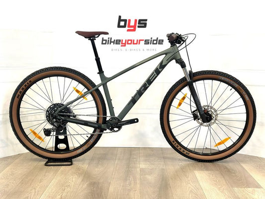 Trek Marlin 6 Gen 3 2025 usata — vista laterale