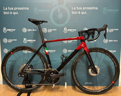 Colnago C68 2024 usata — vista laterale