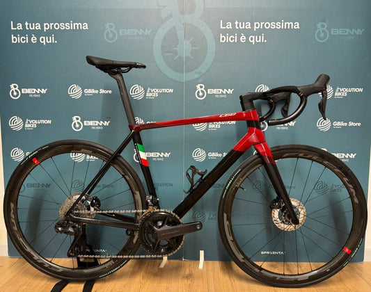 Colnago C68 2024 usata — vista laterale