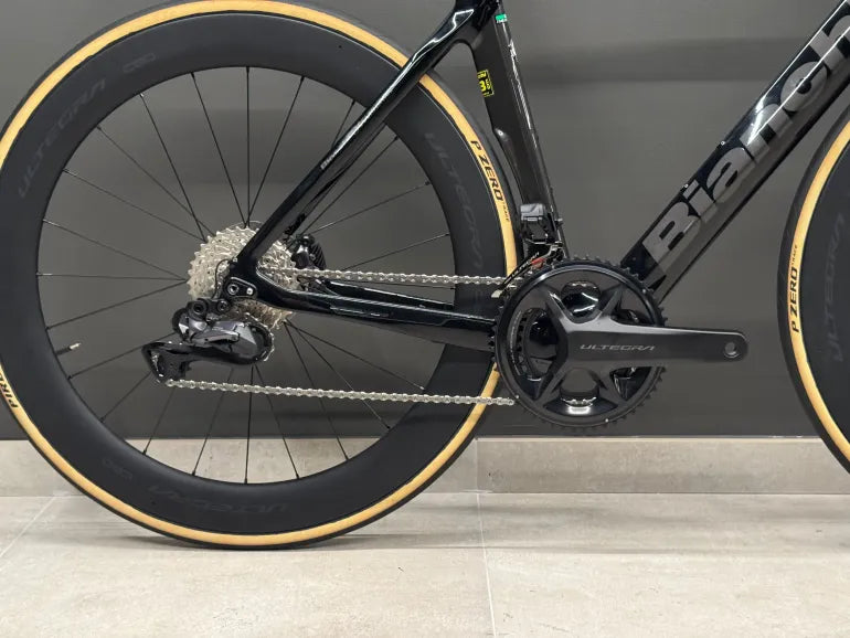 Bianchi Oltre Xr4 2023 usata — dettaglio