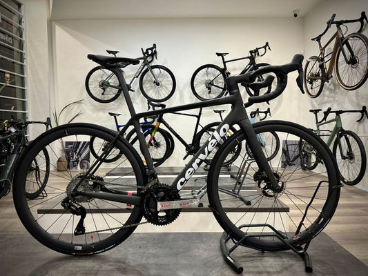 Cervelo R5 2024 usata — vista laterale