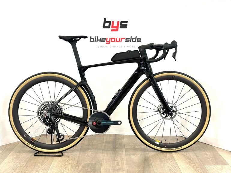 Cervelo Aspero-5 2026 usata — vista laterale