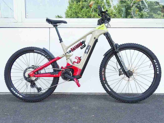 Cannondale Moterra Neo Lt Carbon 1 2023 usata — vista laterale