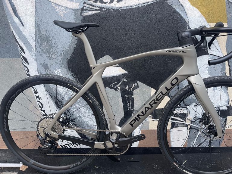 Pinarello Grevil F5 — gruppo Shimano GRX, taglia 55 cm