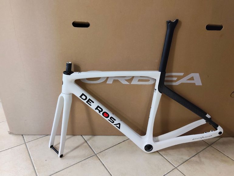 De Rosa 70 2025 usata — vista laterale