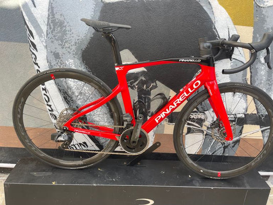Pinarello X1 2024 usata — vista laterale