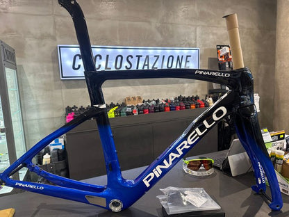 Pinarello F7 2024 usata — vista laterale