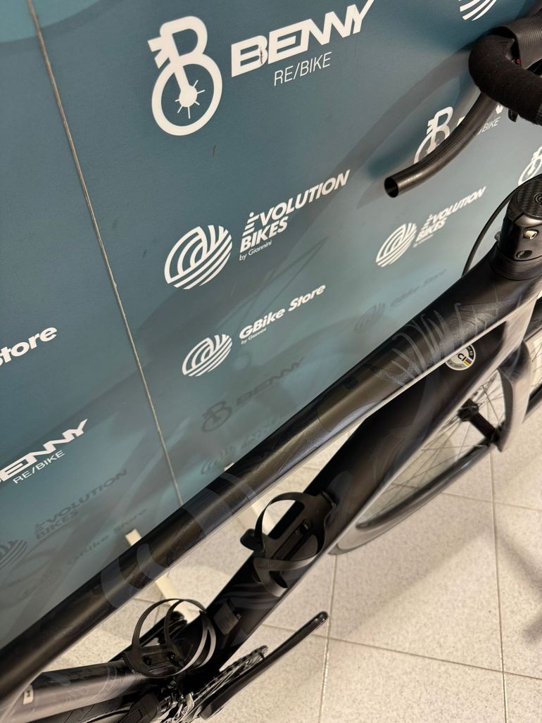 Giant TCR Advanced SL Limited 2023 usata — dettaglio
