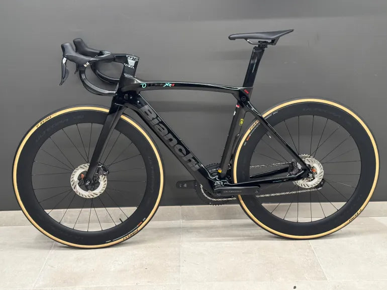 Bianchi Oltre Xr4 2023 usata — dettaglio