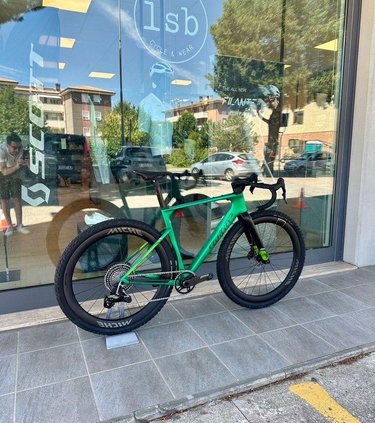Wilier Triestina Rave Slr Id2 2025 usata