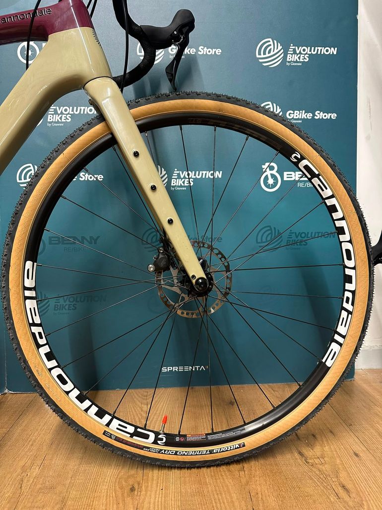 Cannondale Topstone Carbon 3 L 650b 2023 usata — dettaglio