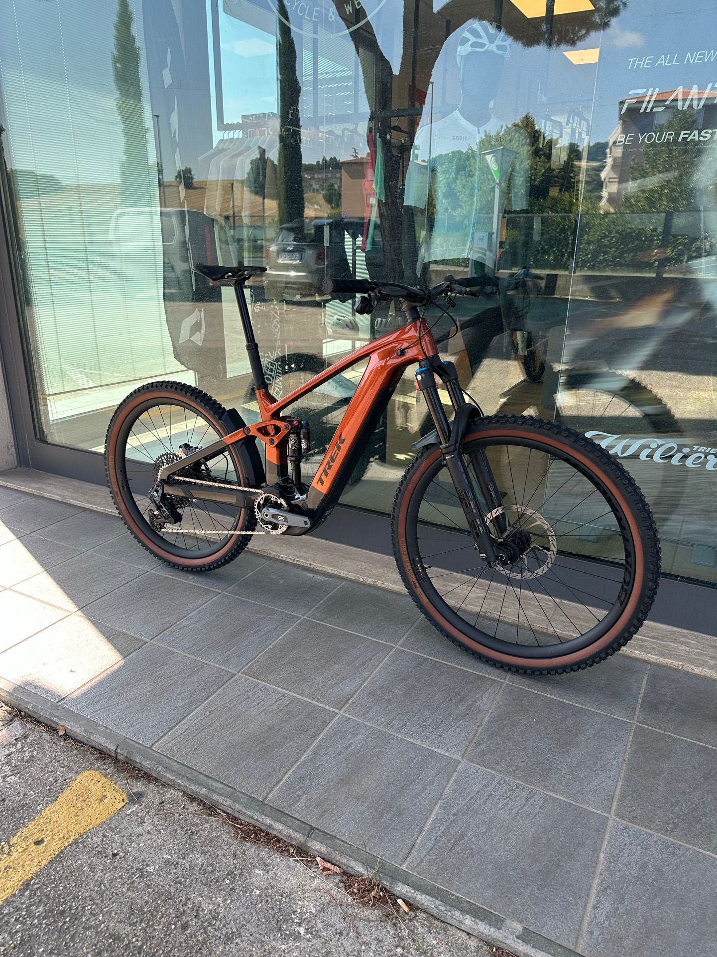 Trek Rail+ 9.8 T-Type Gen 5 2026 — Bici usata