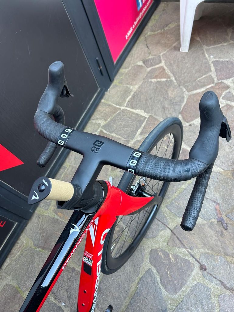 Pinarello Dogma F7 2023 — Bici usata