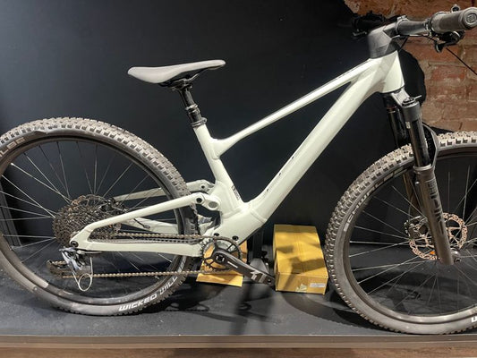 Scott Spark 950 2023 usata — vista laterale