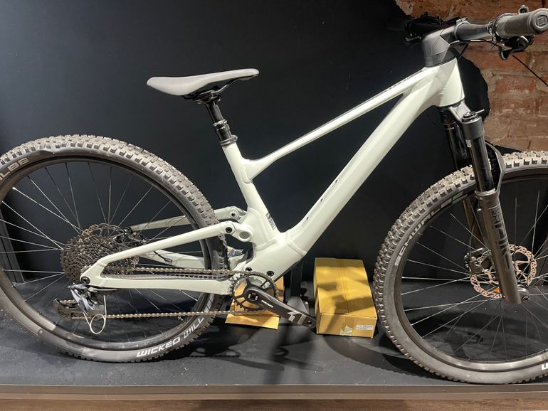 Scott Spark 950 2023 usata — vista laterale