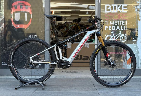 Mondraker E-Crafty Rr 2022 usata — vista laterale
