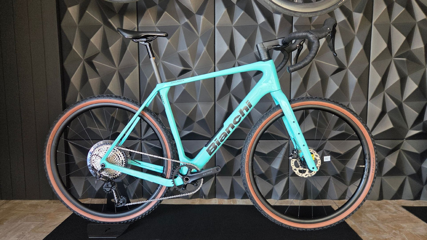 Bianchi Arcadex Comp 610 2026 usata — vista laterale